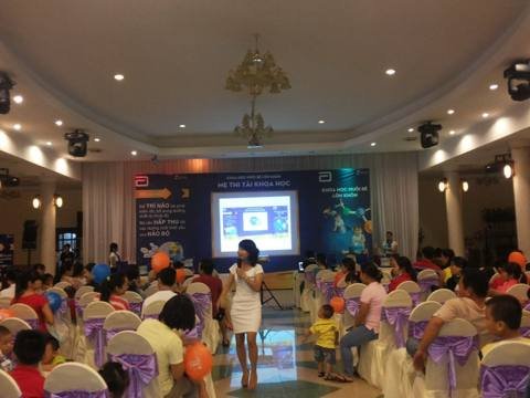 Moms & Kids Activation
